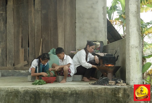 Lục lạc vàng đến với bà con Lộc Thủy, Quảng Bình